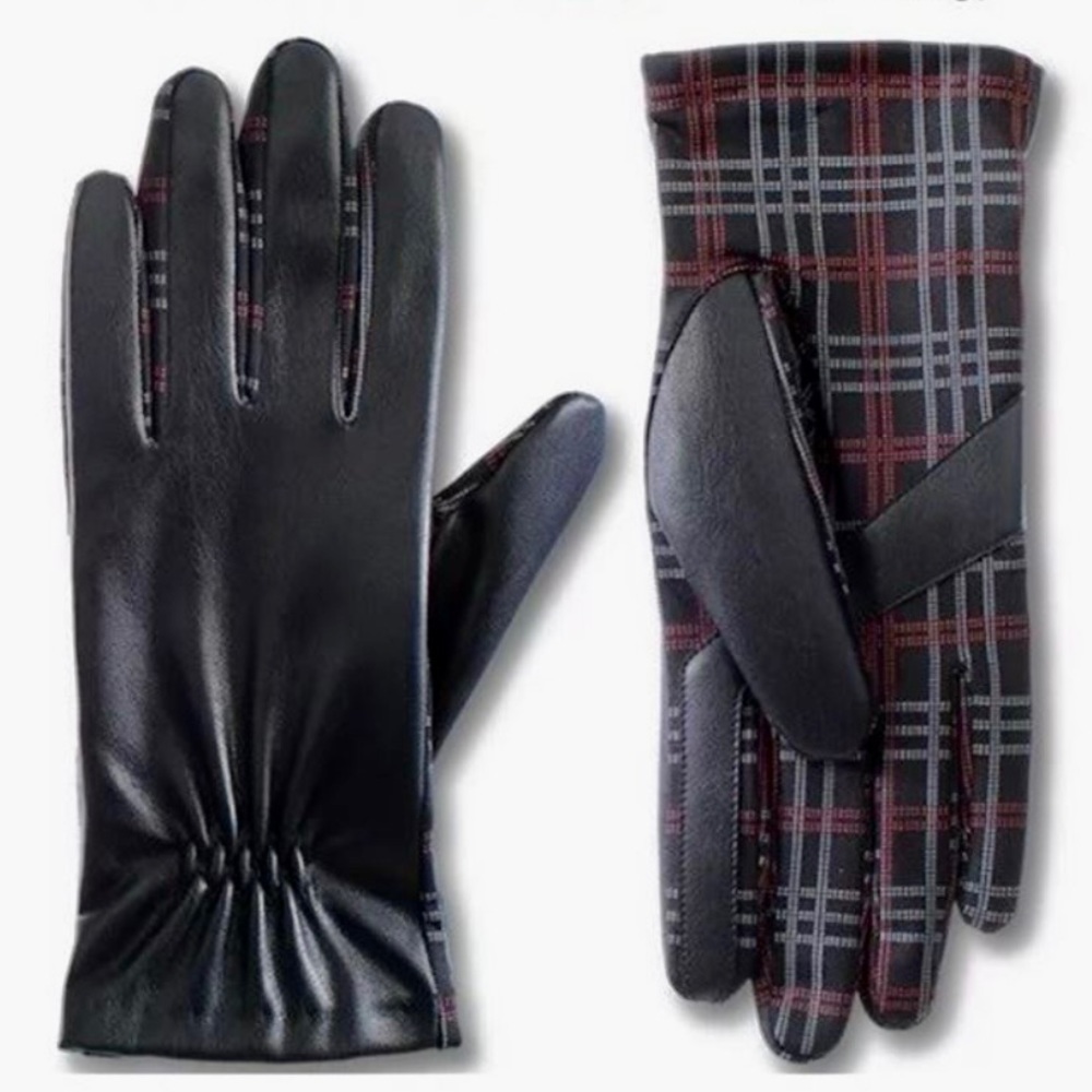 ✨ Host Pick! Ladies black and plaid gloves s/m with “smart touch” fingertips